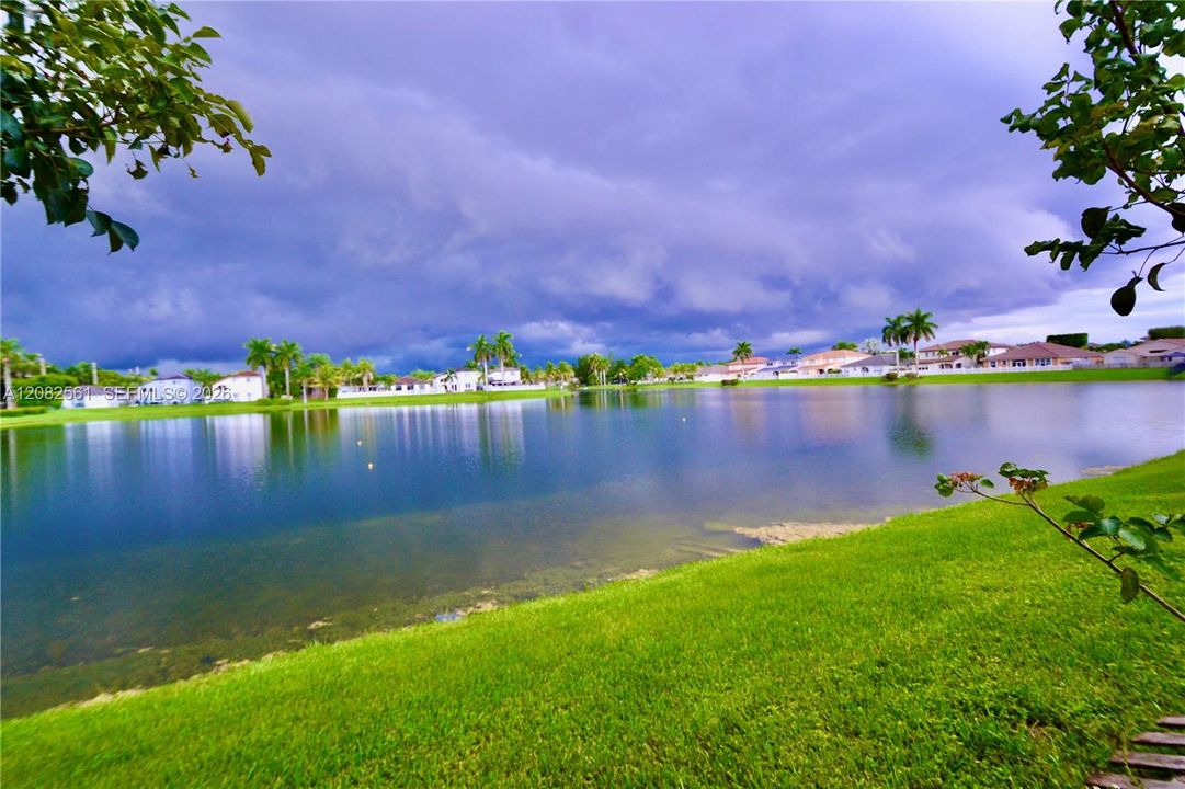For Sale: $485,000 (3 beds, 2 baths, 1848 Square Feet)