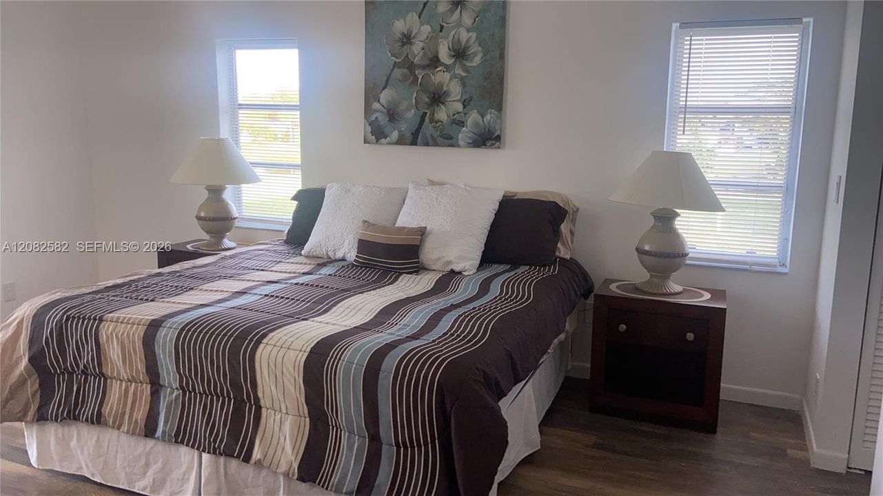 For Rent: $2,200 (2 beds, 2 baths, 1198 Square Feet)