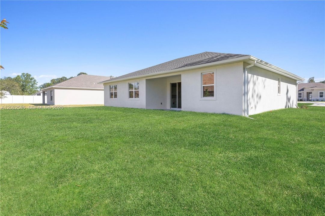 For Sale: $384,900 (3 beds, 2 baths, 1983 Square Feet)