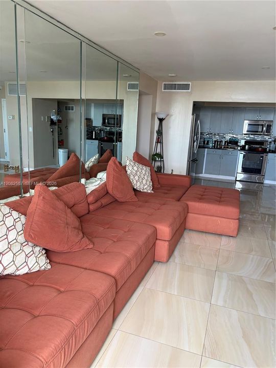 В аренду: $2,650 (2 спален, 2 ванн, 1188 Квадратных фут)