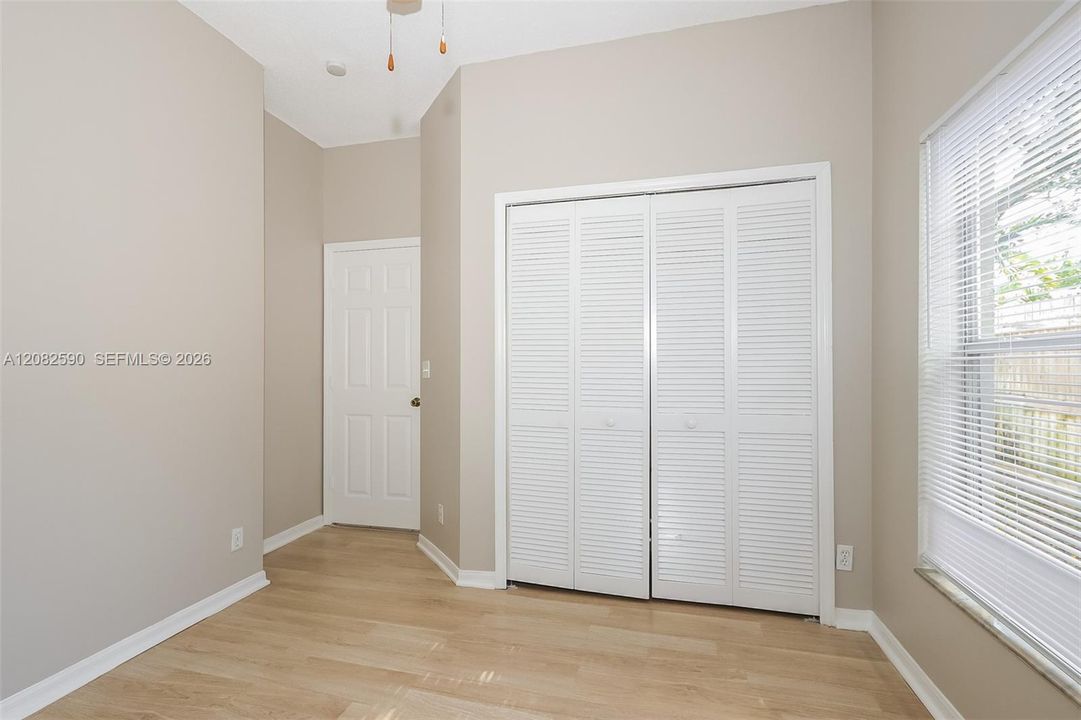 В аренду: $2,935 (3 спален, 2 ванн, 1400 Квадратных фут)