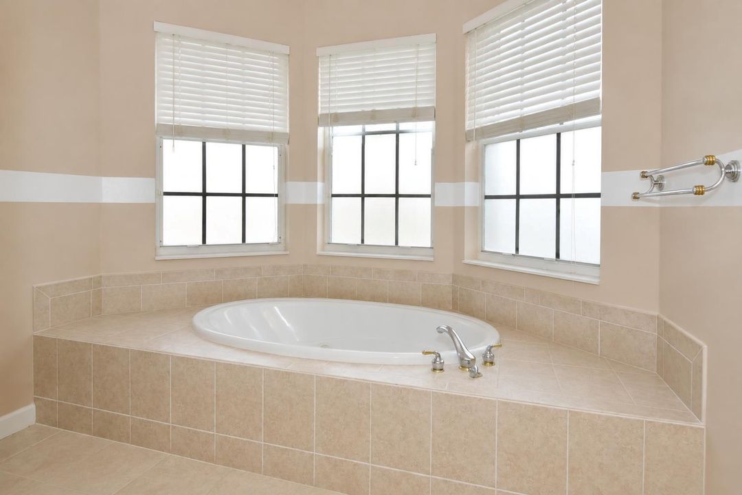 018-005-Bath2-1500x1000