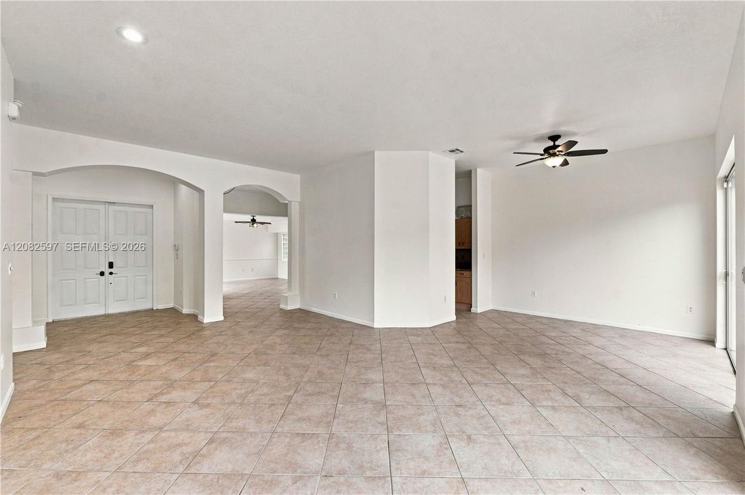 Living Room/Dining Room