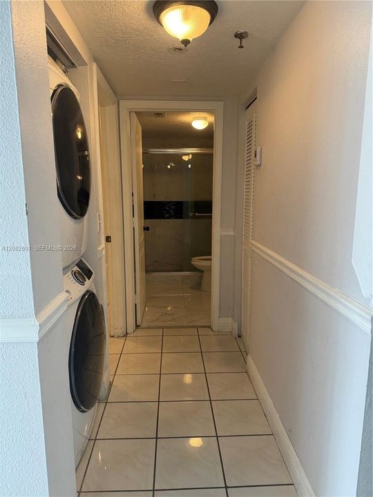 En Venta: $350,000 (2 camas, 2 baños, 1150 Pies cuadrados)