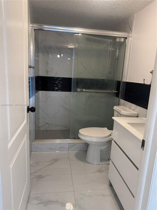 En Venta: $350,000 (2 camas, 2 baños, 1150 Pies cuadrados)