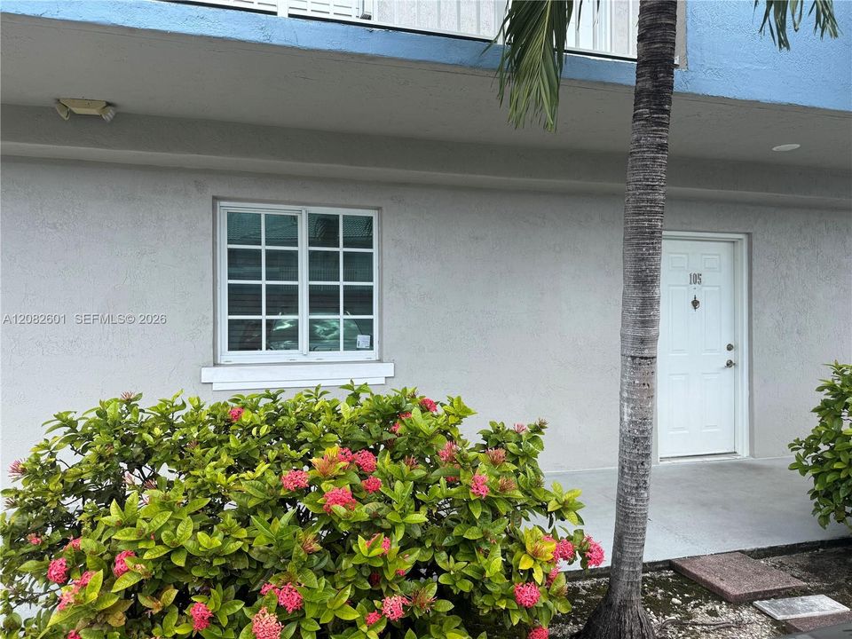 En Venta: $350,000 (2 camas, 2 baños, 1150 Pies cuadrados)