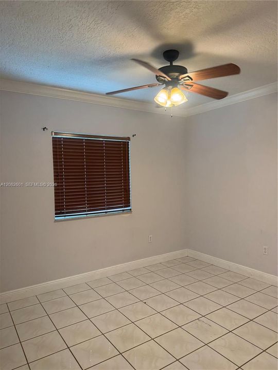 En Venta: $350,000 (2 camas, 2 baños, 1150 Pies cuadrados)