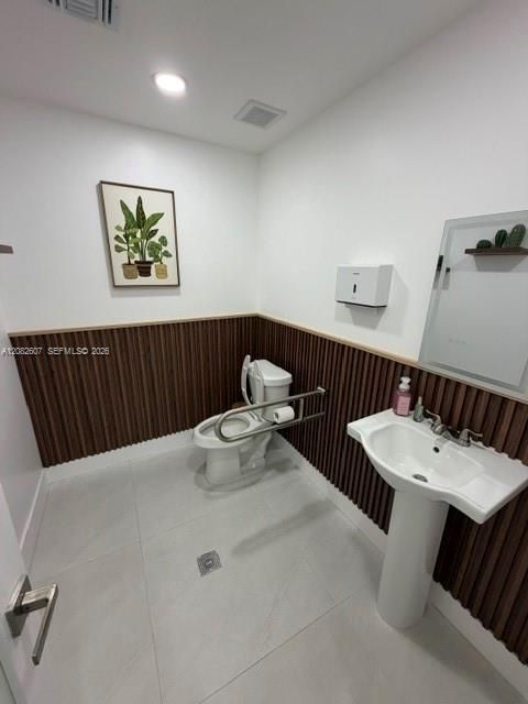 En Venta: $699,000 (1 camas, 1 baños, 1024 Pies cuadrados)