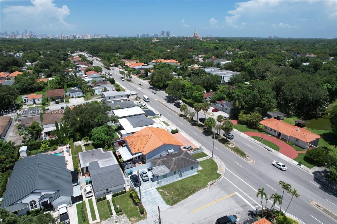 En Venta: $699,000 (1 camas, 1 baños, 1024 Pies cuadrados)