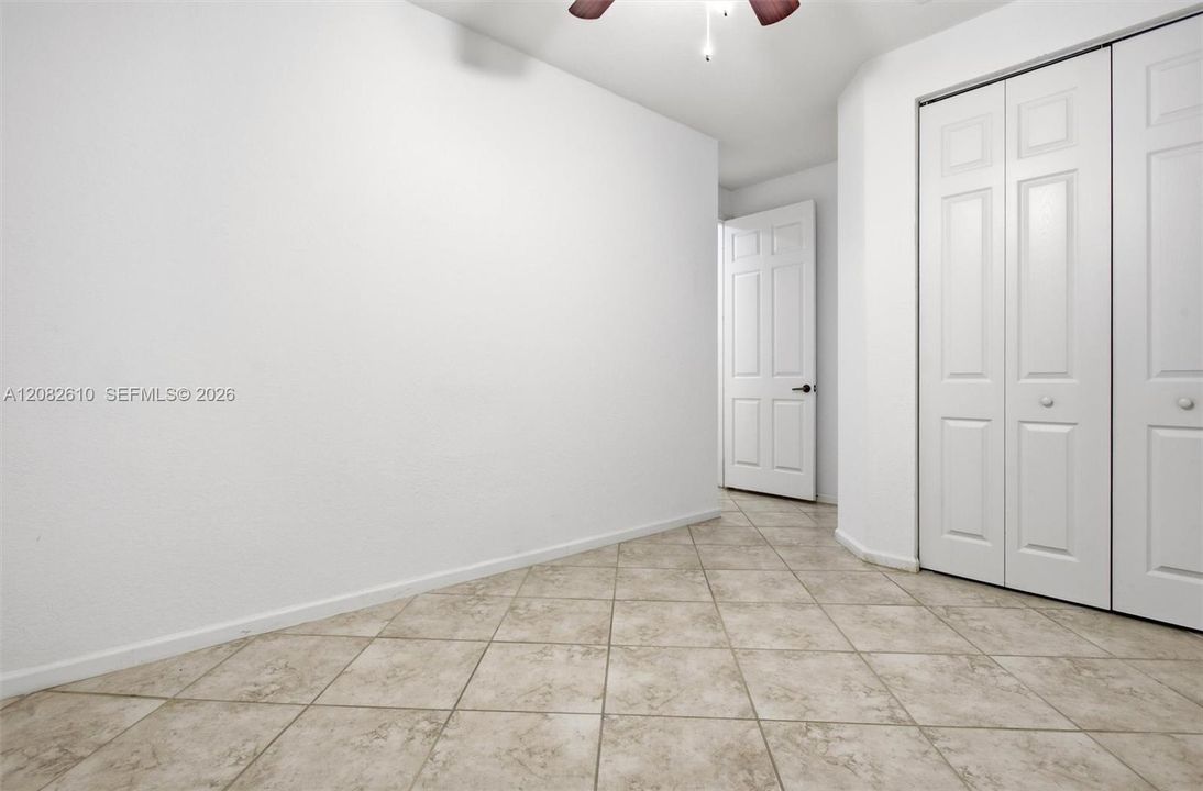 En Venta: $650,000 (3 camas, 2 baños, 1560 Pies cuadrados)