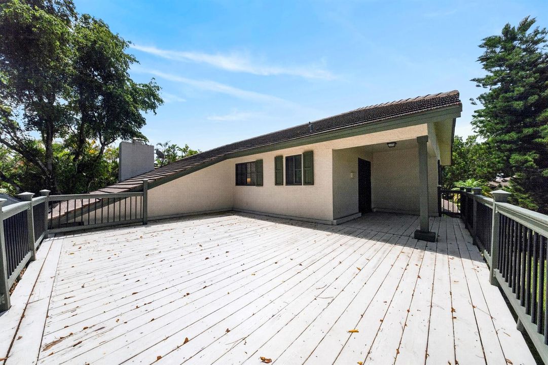 047-063-Veranda-4000x2666