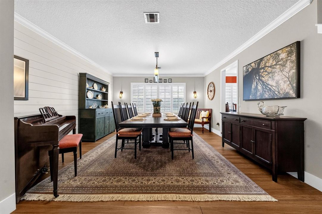 010-053-Dining Room-4000x2662