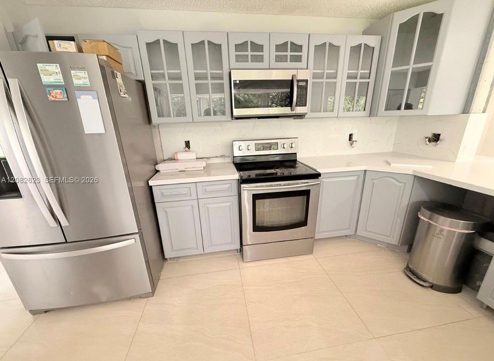 En Renta: $4,500 (4 camas, 3 baños, 2608 Pies cuadrados)