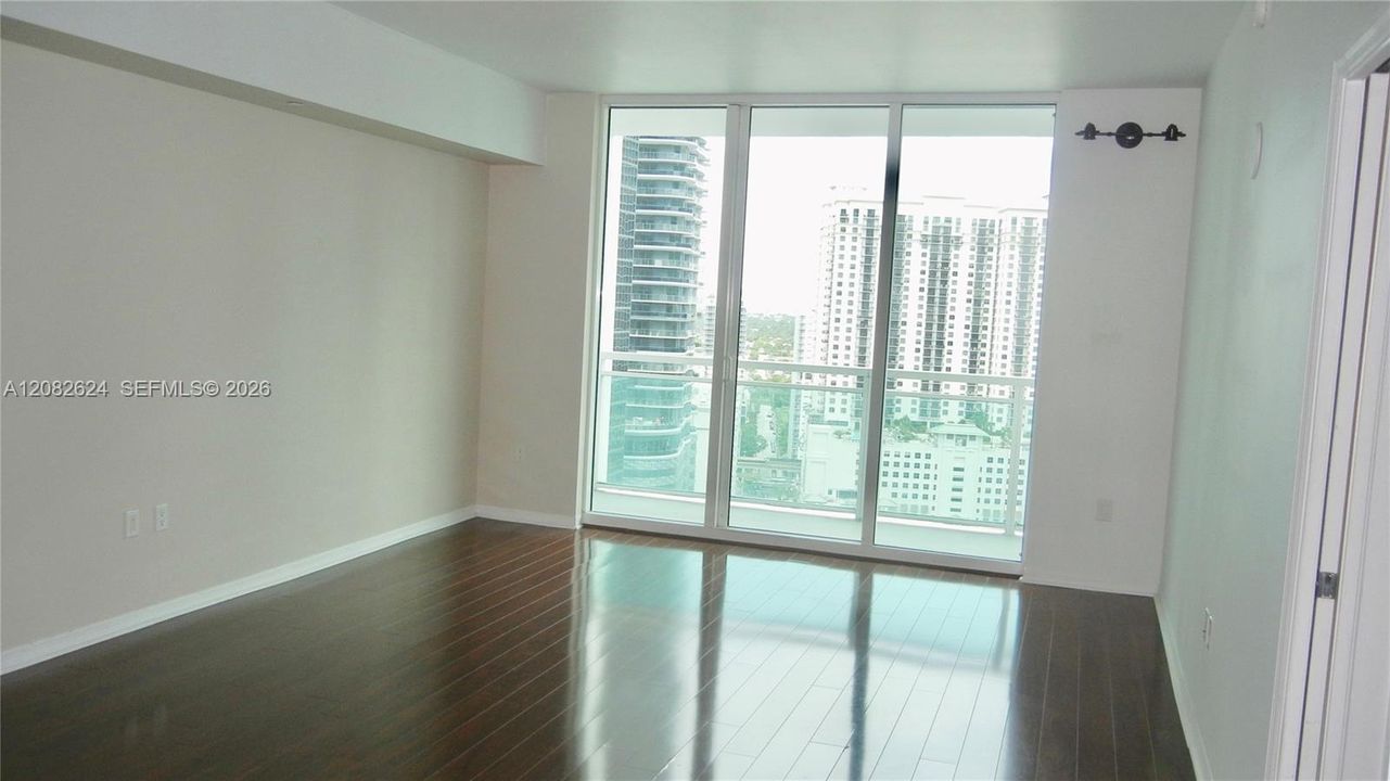 En Venta: $460,000 (1 camas, 1 baños, 639 Pies cuadrados)