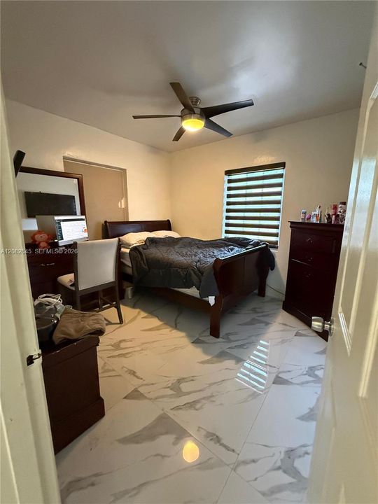 En Venta: $420,000 (3 camas, 1 baños, 864 Pies cuadrados)