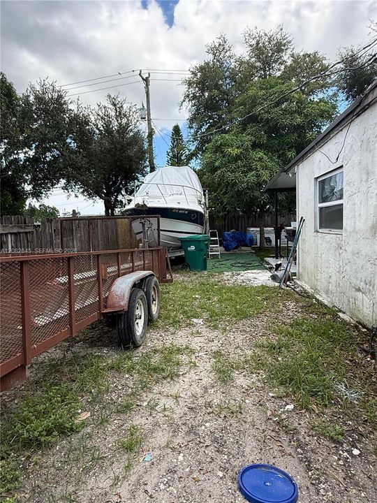 En Venta: $420,000 (3 camas, 1 baños, 864 Pies cuadrados)