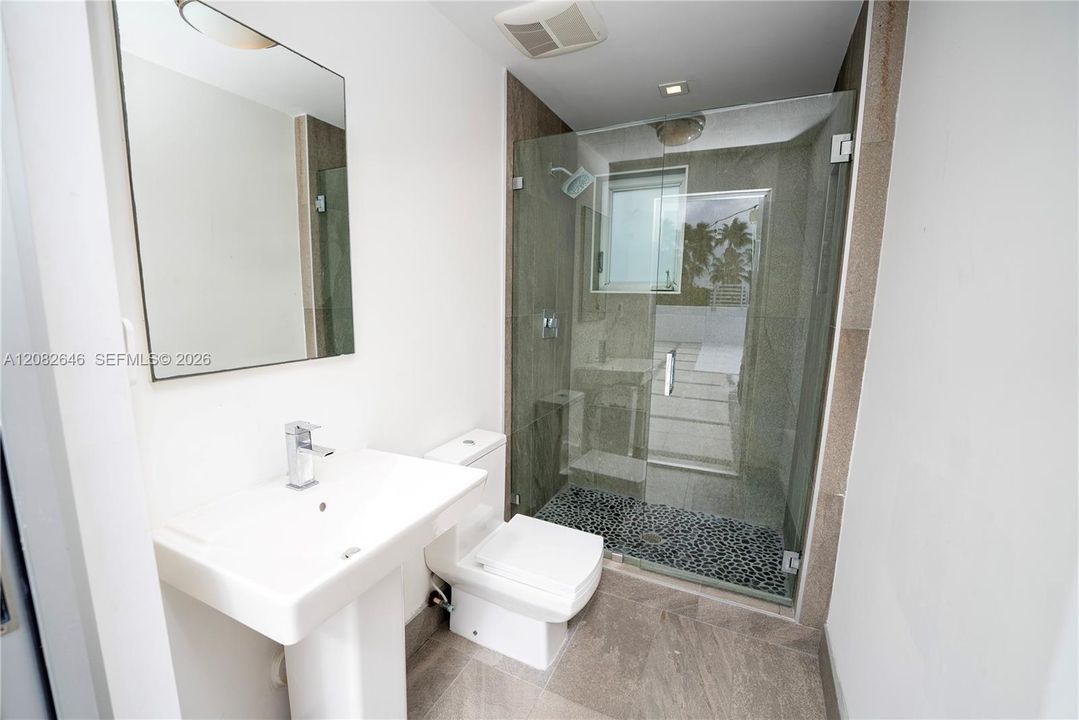 На продажу: $1,790,000 (4 спален, 5 ванн, 3947 Квадратных фут)