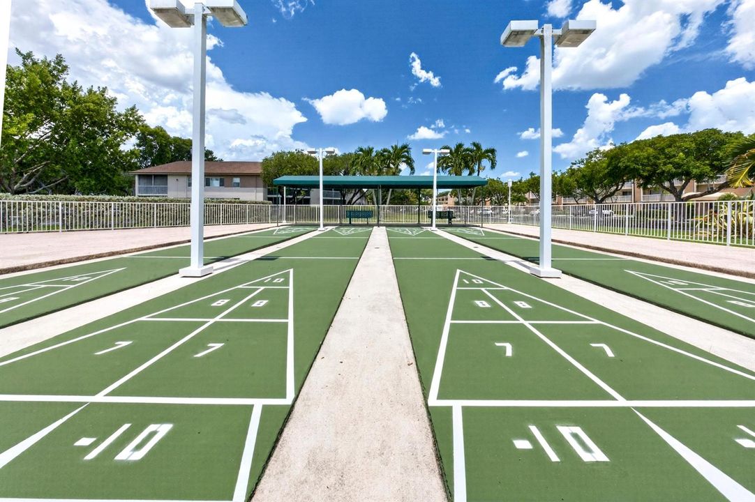 035-034-Shuffleboard-4000x2664