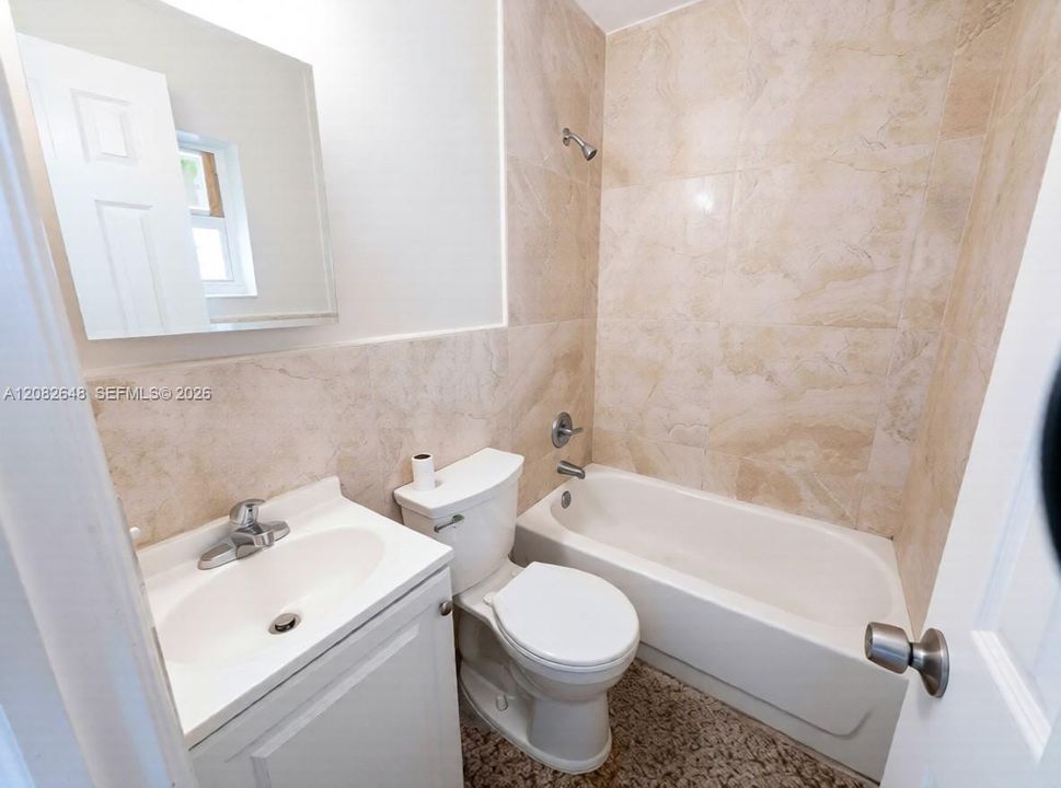 For Rent: $1,500 (1 beds, 1 baths, 1551 Square Feet)