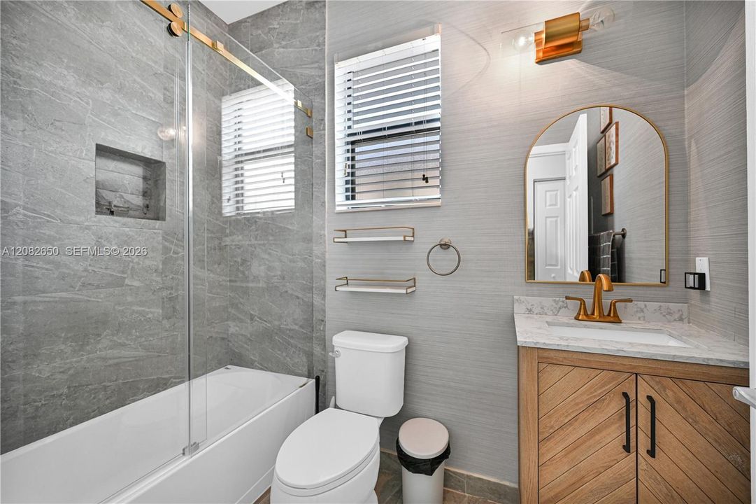 For Sale: $485,000 (4 beds, 3 baths, 1768 Square Feet)