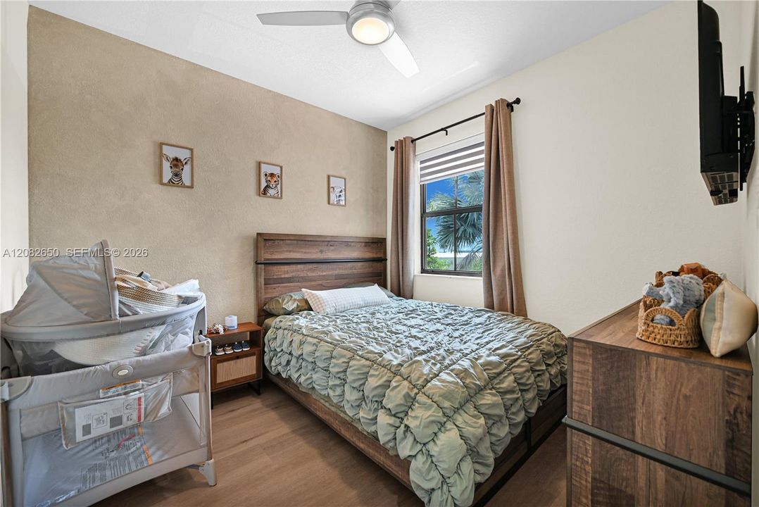 For Sale: $485,000 (4 beds, 3 baths, 1768 Square Feet)