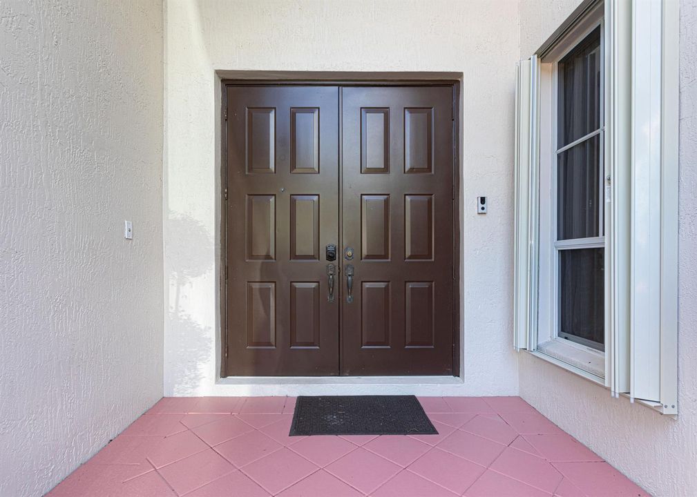 casa-6_front door 2