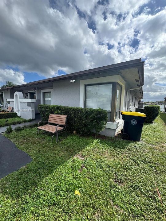 В аренду: $3,500 (3 спален, 2 ванн, 1318 Квадратных фут)