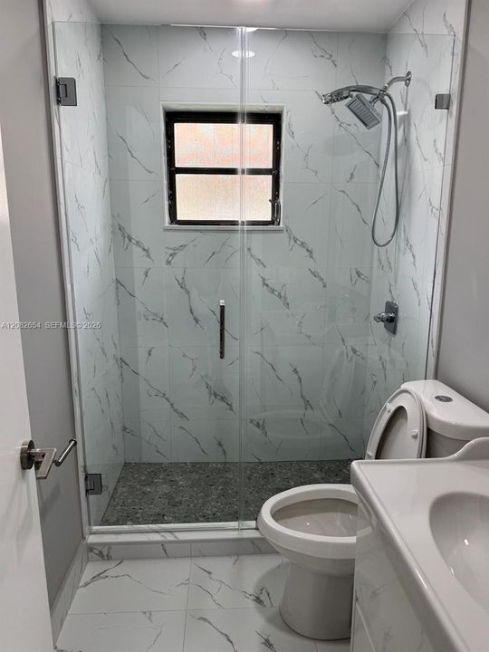 В аренду: $3,500 (3 спален, 2 ванн, 1318 Квадратных фут)