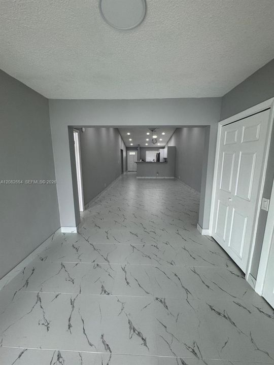 В аренду: $3,500 (3 спален, 2 ванн, 1318 Квадратных фут)