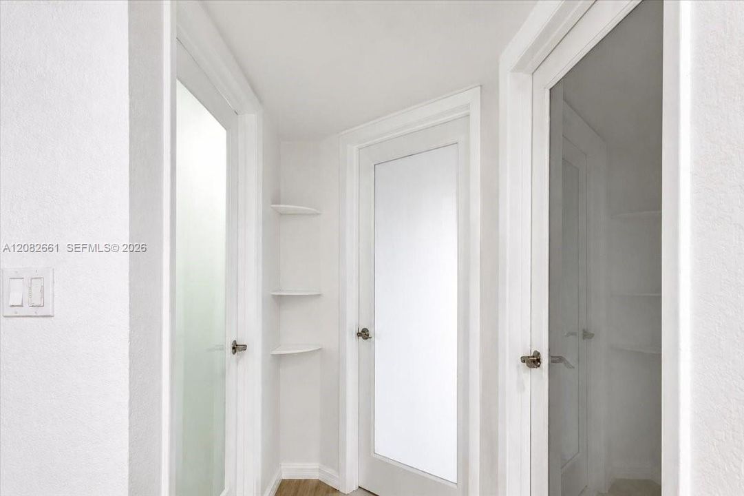 En Venta: $300,000 (2 camas, 1 baños, 814 Pies cuadrados)
