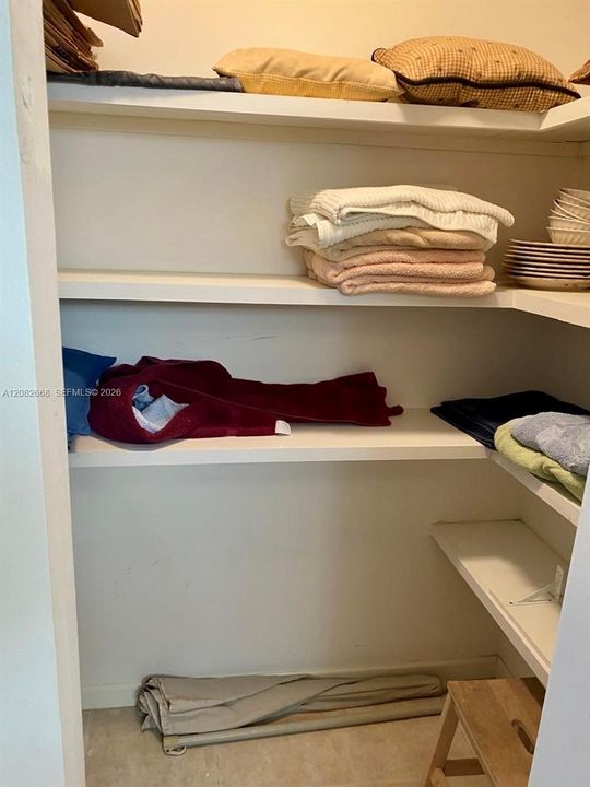 В аренду: $3,400 (2 спален, 2 ванн, 1521 Квадратных фут)