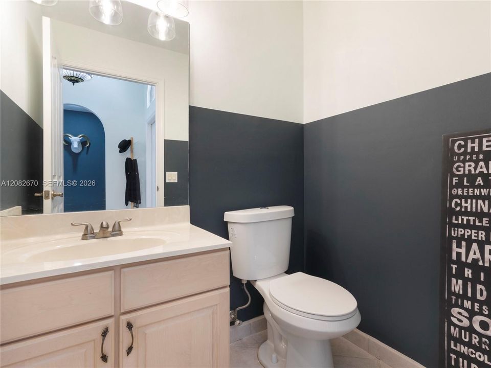 For Sale: $625,000 (3 beds, 2 baths, 2393 Square Feet)