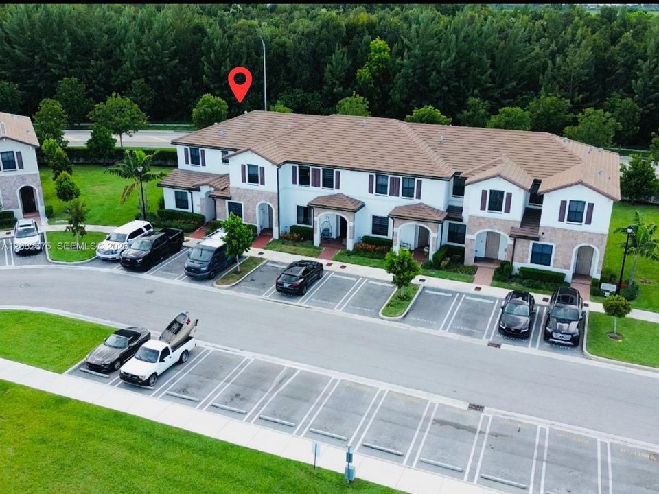 En Venta: $599,000 (3 camas, 3 baños, 1332 Pies cuadrados)