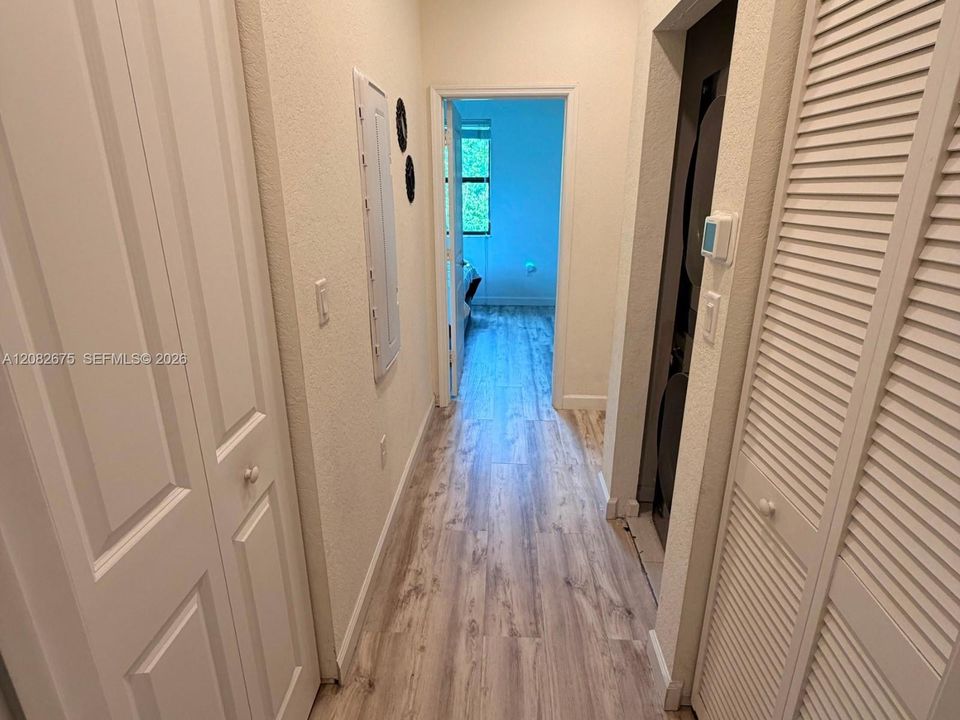 En Venta: $599,000 (3 camas, 3 baños, 1332 Pies cuadrados)
