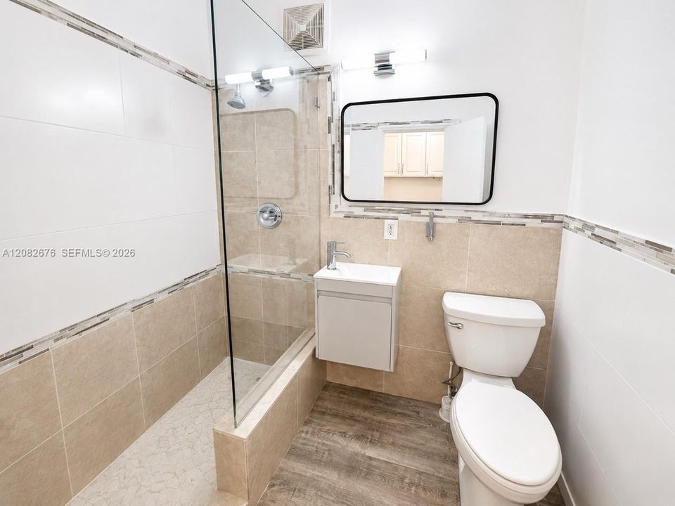 En Renta: $1,745 (0 camas, 1 baños, 370 Pies cuadrados)
