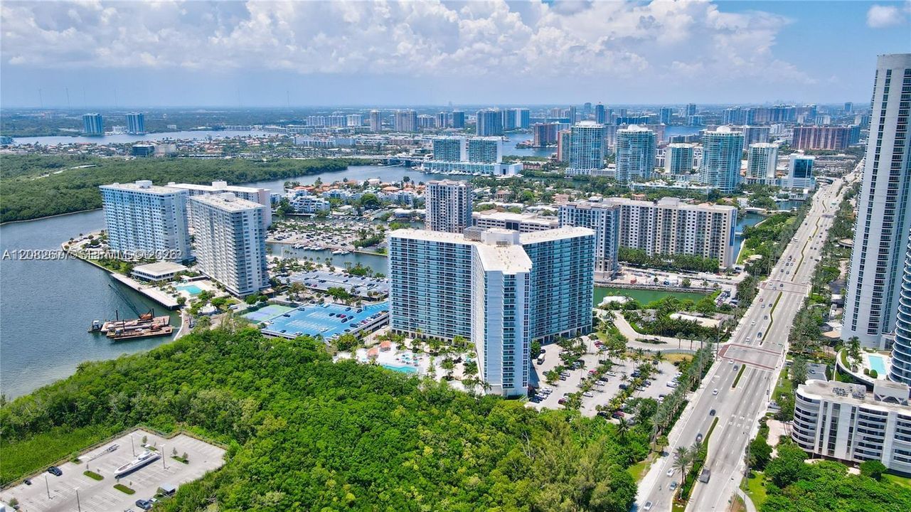 For Rent: $4,500 (2 beds, 2 baths, 1331 Square Feet)