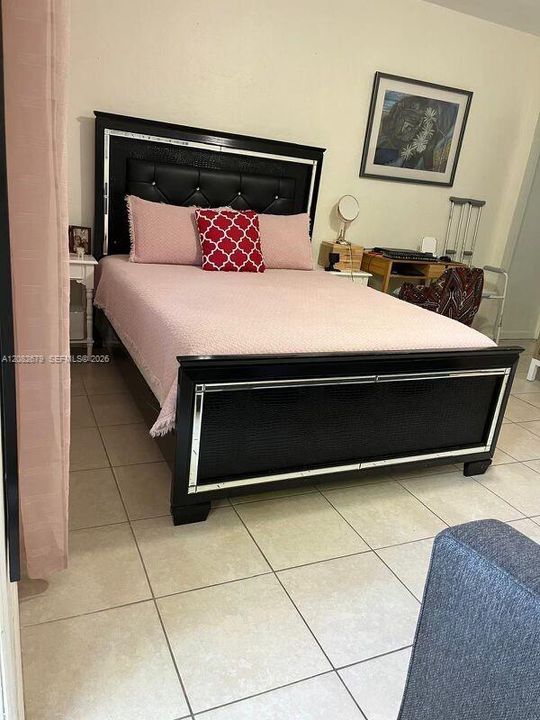 En Renta: $1,500 (0 camas, 1 baños, 1586 Pies cuadrados)