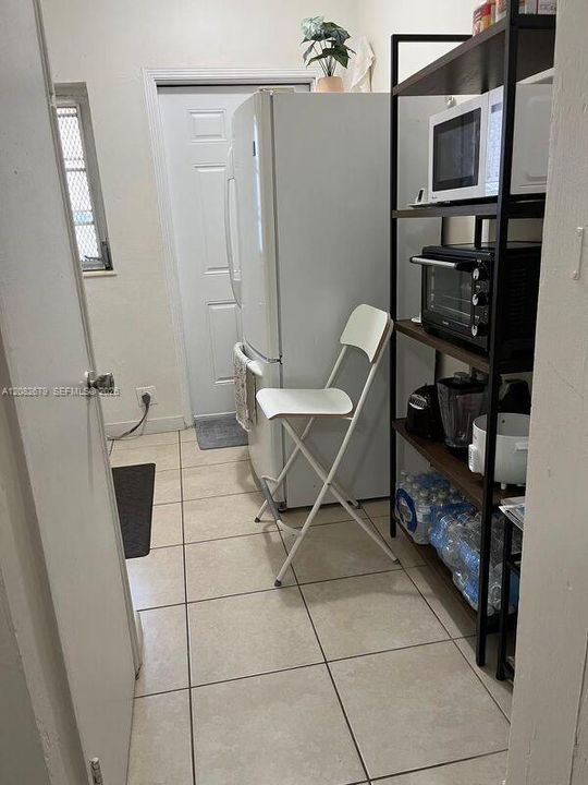 En Renta: $1,500 (0 camas, 1 baños, 1586 Pies cuadrados)