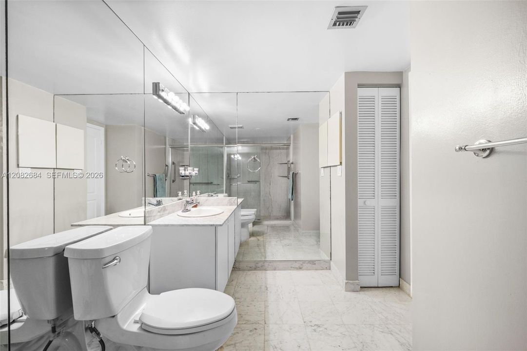 En Venta: $930,000 (2 camas, 2 baños, 1260 Pies cuadrados)