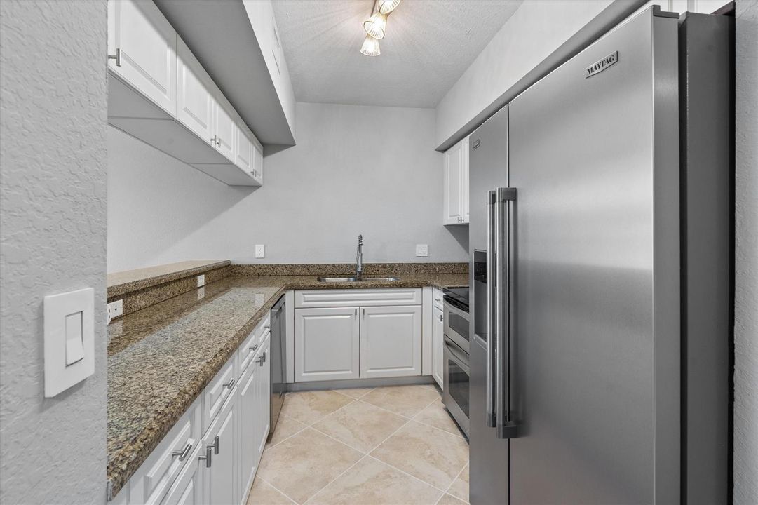 Kitchen and Appliances