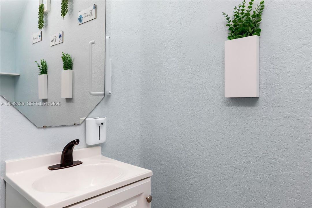 1/2 Bathroom Downstairs