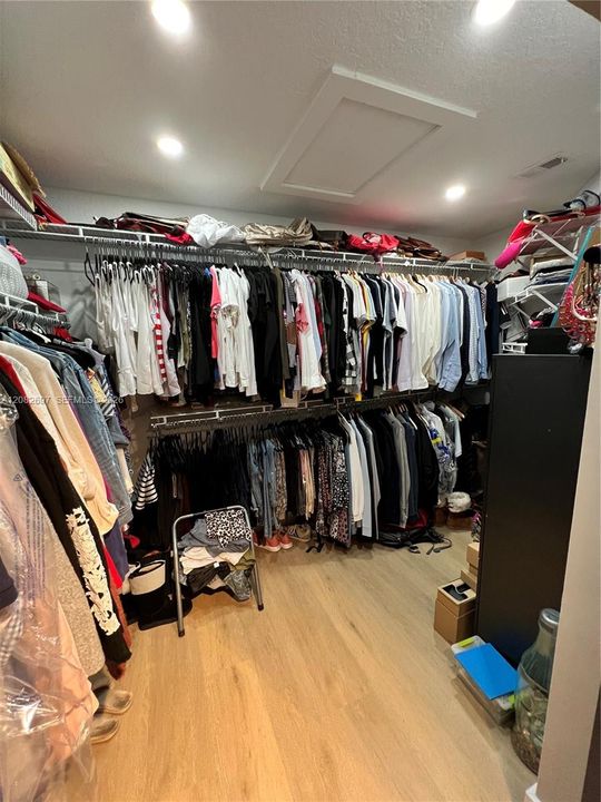 En Renta: $6,250 (5 camas, 2 baños, 2845 Pies cuadrados)