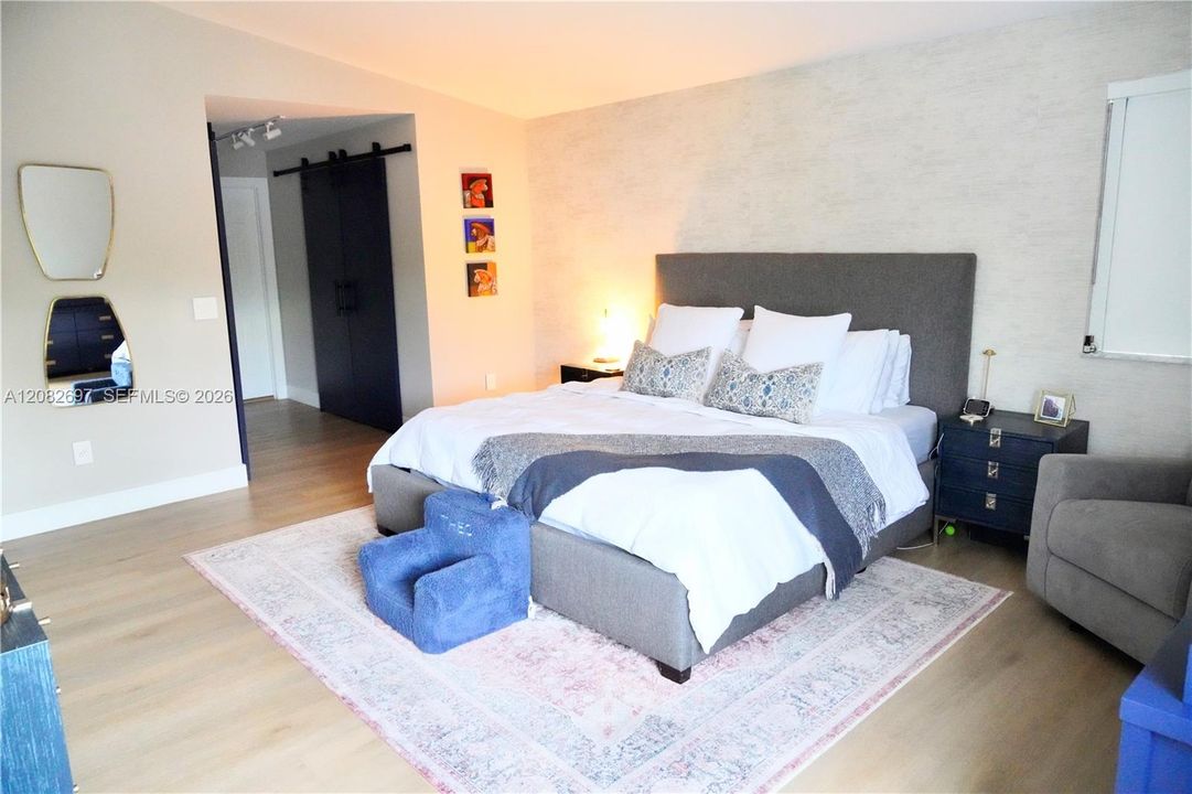 En Renta: $6,250 (5 camas, 2 baños, 2845 Pies cuadrados)