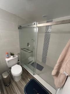 aster Bathroom