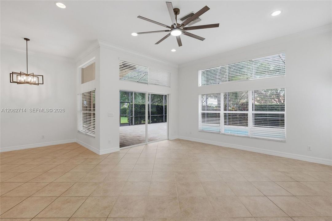 En Venta: $719,000 (3 camas, 2 baños, 0 Pies cuadrados)