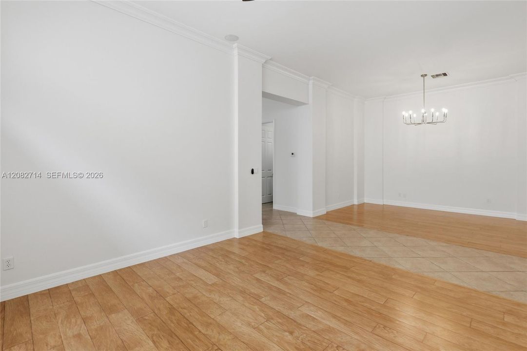 En Venta: $719,000 (3 camas, 2 baños, 0 Pies cuadrados)
