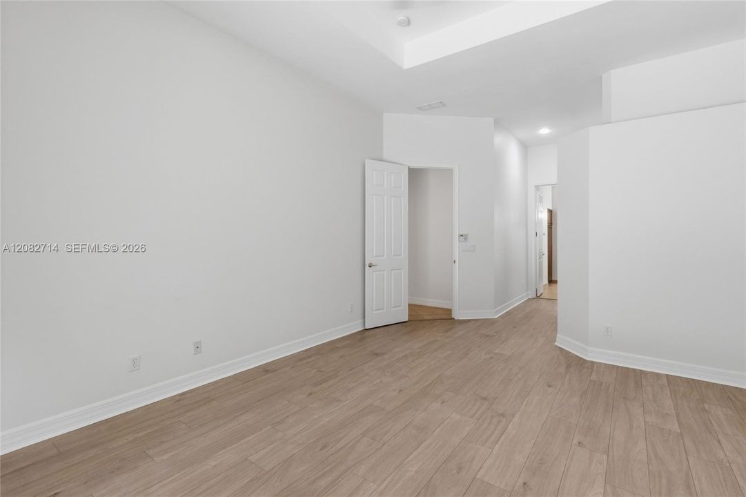 En Venta: $719,000 (3 camas, 2 baños, 0 Pies cuadrados)