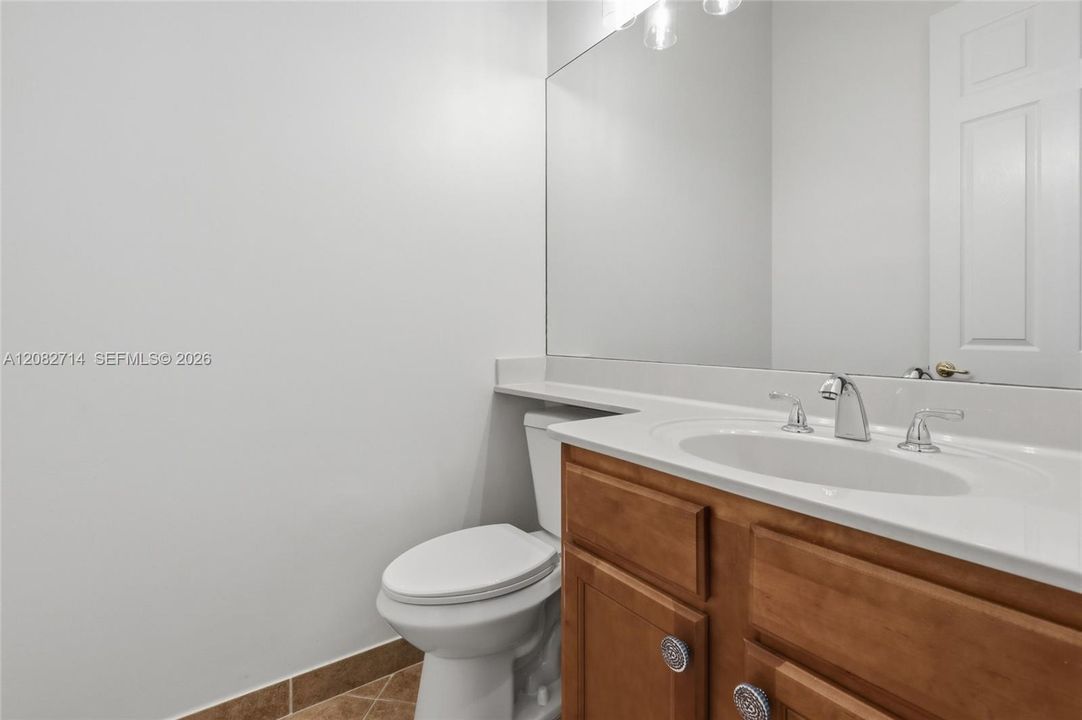 En Venta: $719,000 (3 camas, 2 baños, 0 Pies cuadrados)