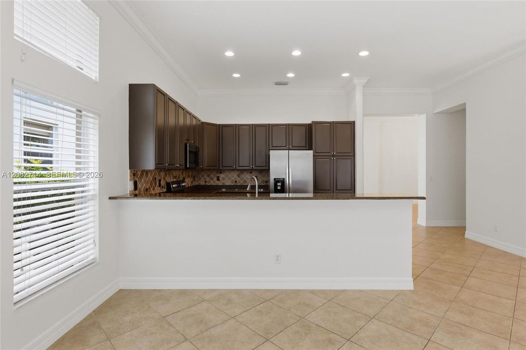En Venta: $719,000 (3 camas, 2 baños, 0 Pies cuadrados)
