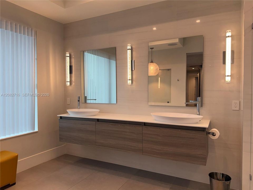 For Rent: $11,500 (4 beds, 4 baths, 2901 Square Feet)